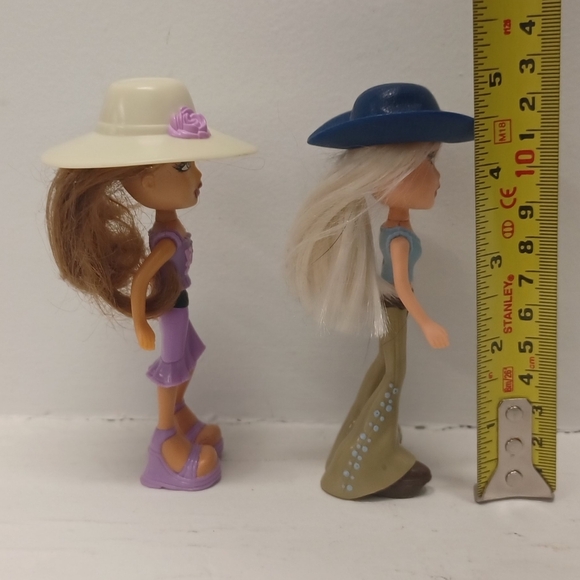 McDonald's 2003 Happy Meal Mini Bratz 5" Toy Doll Figure Yasmine Cloe - Picture 2 of 7